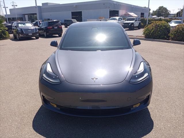 Photo of 2021 Gray Tesla Model 3