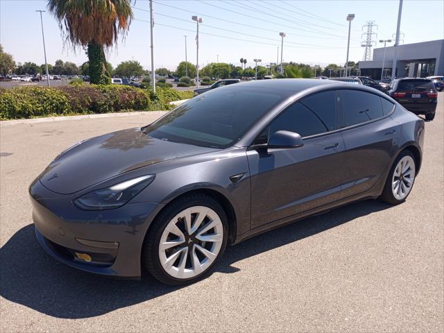Photo of 2021 Gray Tesla Model 3