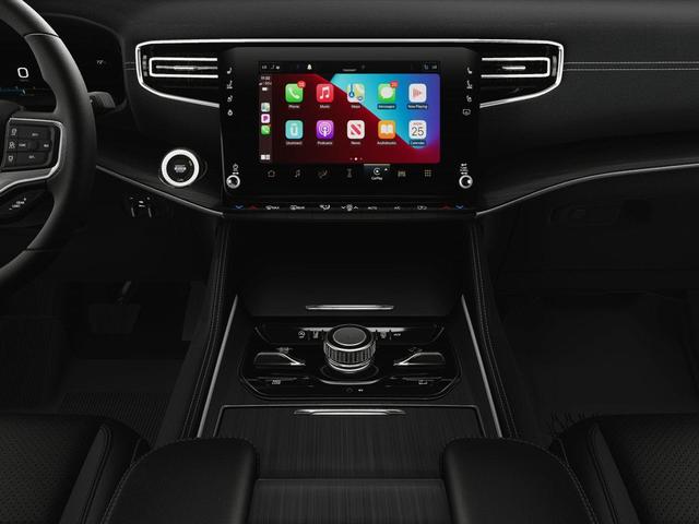 Photo of 2025 Diamond Black Crystal Pearl-Coat Exterior Paint Jeep Wagoneer