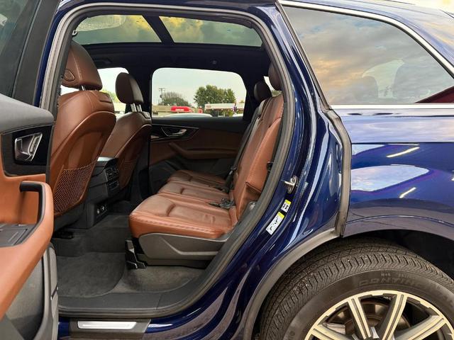 Photo of 2019 Navarra Blue Metallic Audi Q7