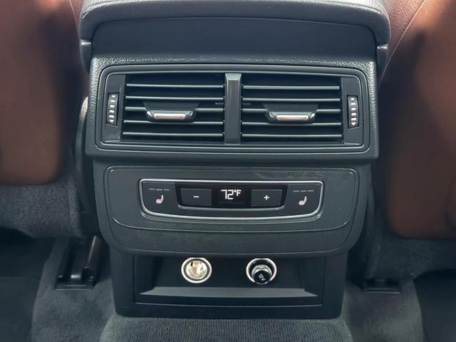 Photo of 2019 Navarra Blue Metallic Audi Q7