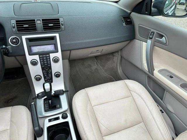 Photo of 2013 Caspian Blue Metallic Volvo C70