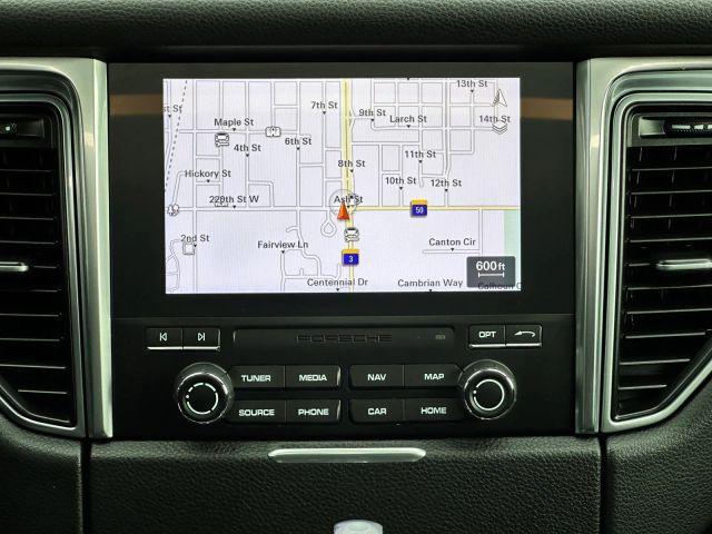 Photo of 2018 Gray Porsche Macan
