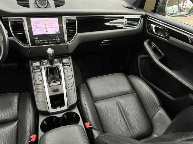 Photo of 2018 Gray Porsche Macan