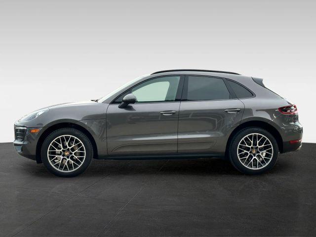 Photo of 2018 Gray Porsche Macan