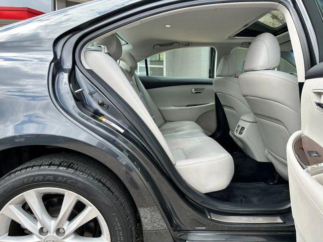 Photo of 2010 Gray Lexus ES 350