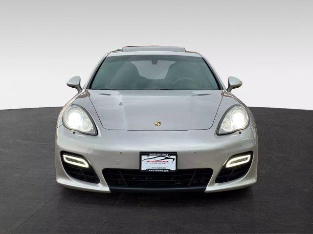 Photo of 2013 Silver Porsche Panamera