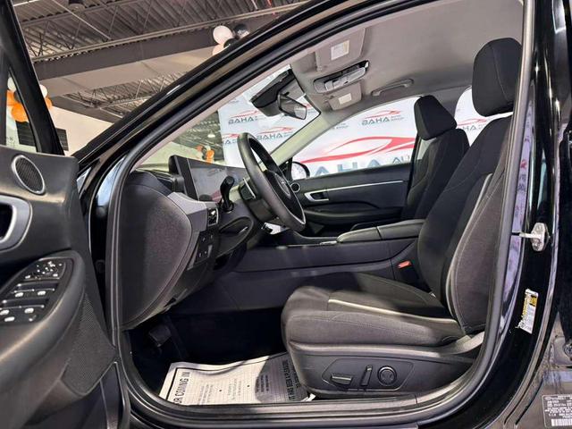 Photo of 2024 Onyx Black Hyundai SONATA