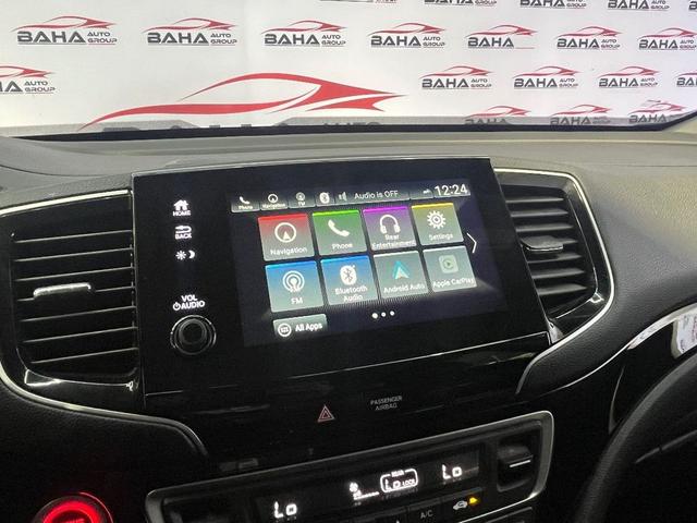 Photo of 2022 Gray Honda Pilot