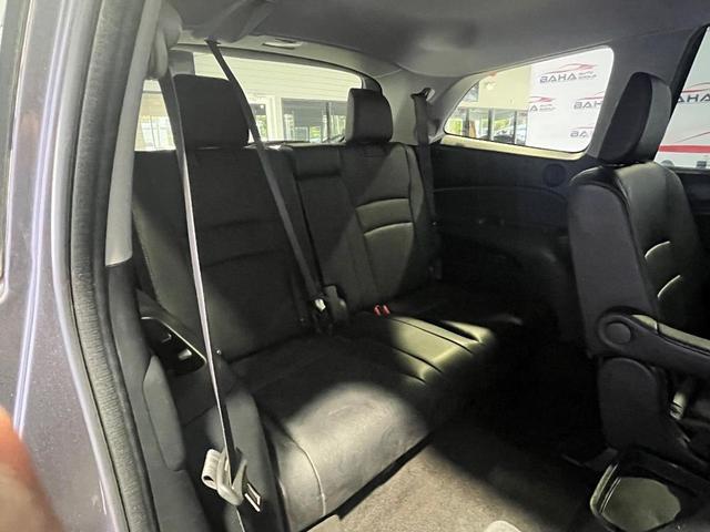 Photo of 2022 Gray Honda Pilot