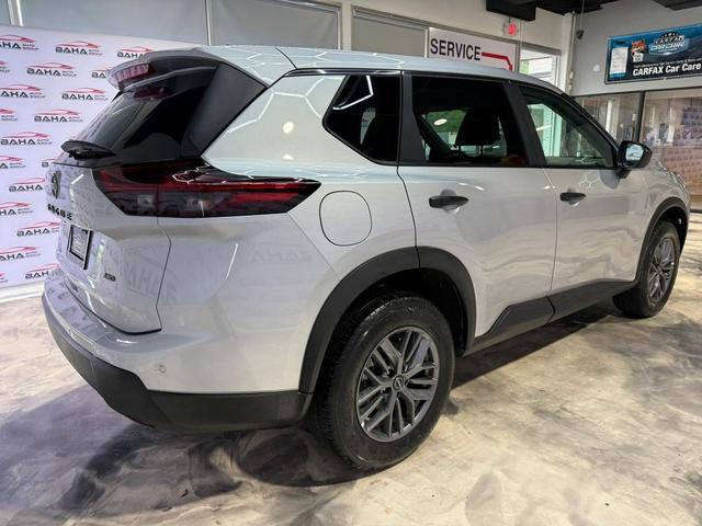 Photo of 2024 Brilliant Silver Metallic Nissan Rogue