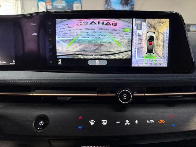 Photo of 2023 Sunrise Copper Pearl/Black Diamond Pearl Nissan ARIYA
