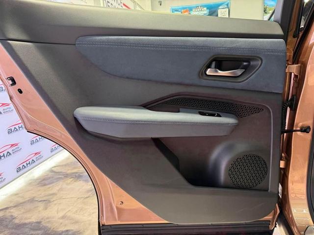 Photo of 2023 Sunrise Copper Pearl/Black Diamond Pearl Nissan ARIYA