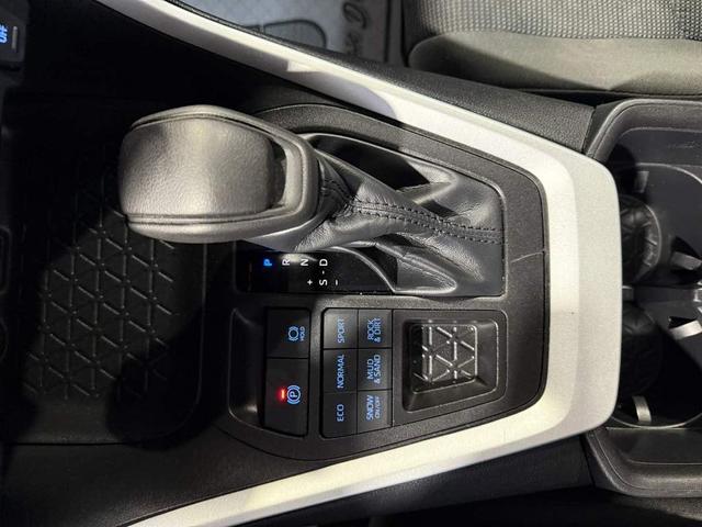 Photo of 2022 Silver Sky Metallic Toyota RAV4