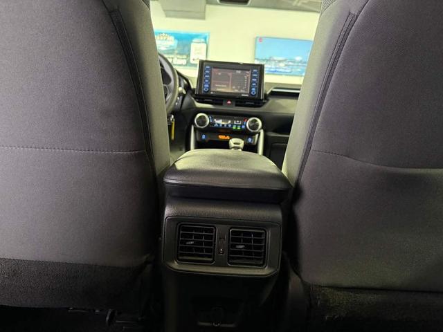 Photo of 2022 Silver Sky Metallic Toyota RAV4