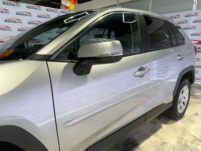 Photo of 2022 Silver Sky Metallic Toyota RAV4
