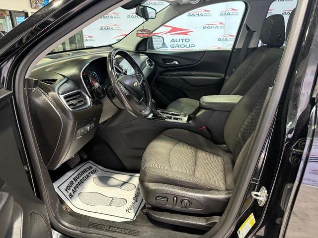 Photo of 2018 Mosaic Black Metallic Chevrolet Equinox