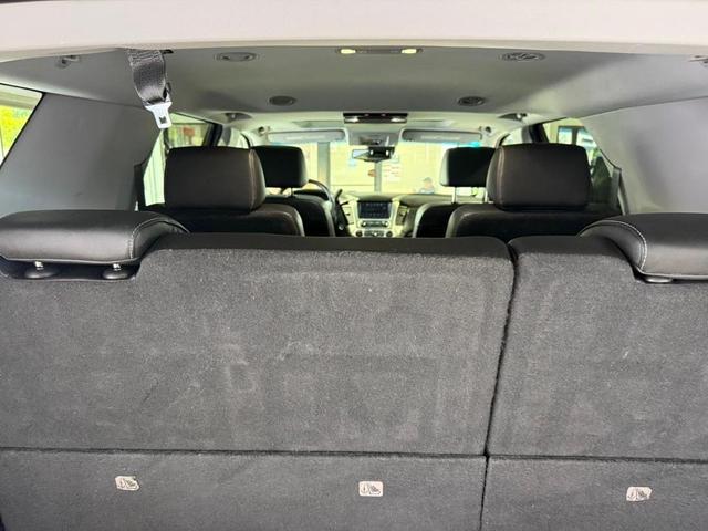 Photo of 2018 White Frost Tricoat GMC Yukon