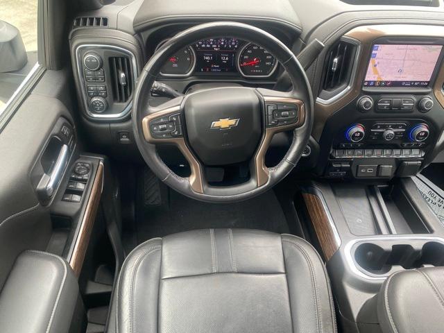 Photo of 2022 Iridescent Pearl Tricoat Chevrolet Silverado 2500