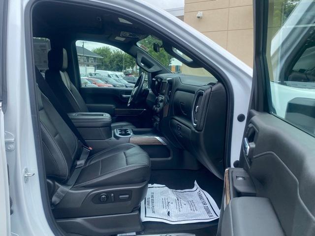 Photo of 2022 Iridescent Pearl Tricoat Chevrolet Silverado 2500