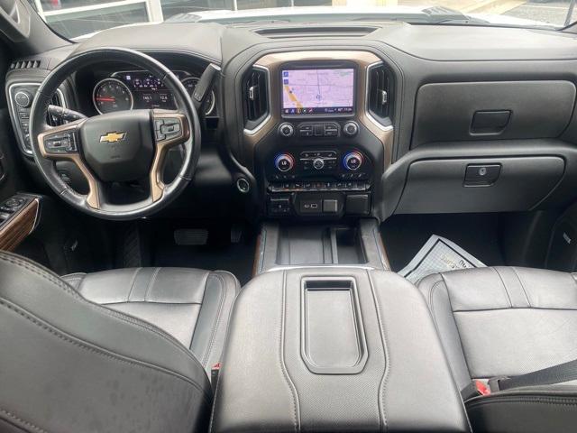 Photo of 2022 Iridescent Pearl Tricoat Chevrolet Silverado 2500