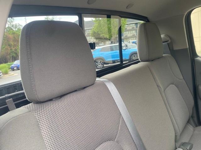 Photo of 2020 Glacier White Nissan Frontier