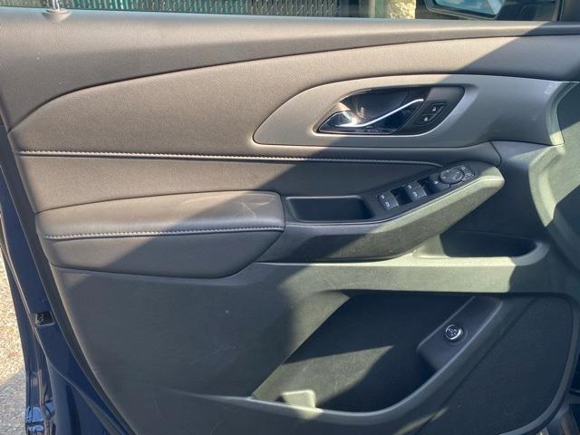 Photo of 2023 Blue Metallic Chevrolet Traverse