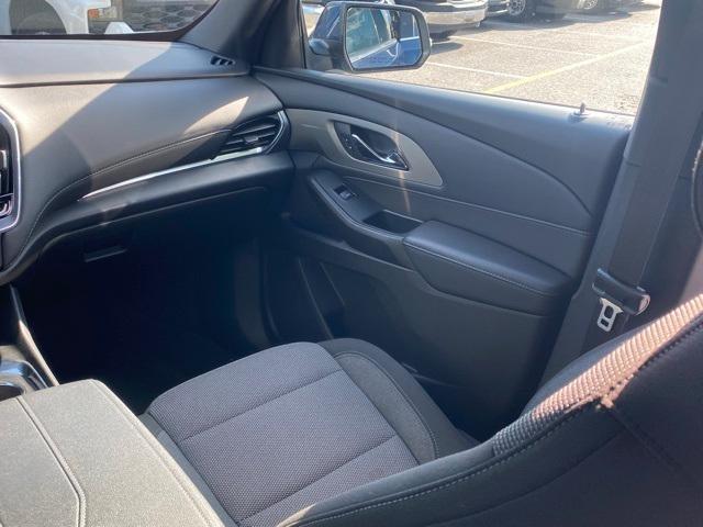 Photo of 2023 Blue Metallic Chevrolet Traverse