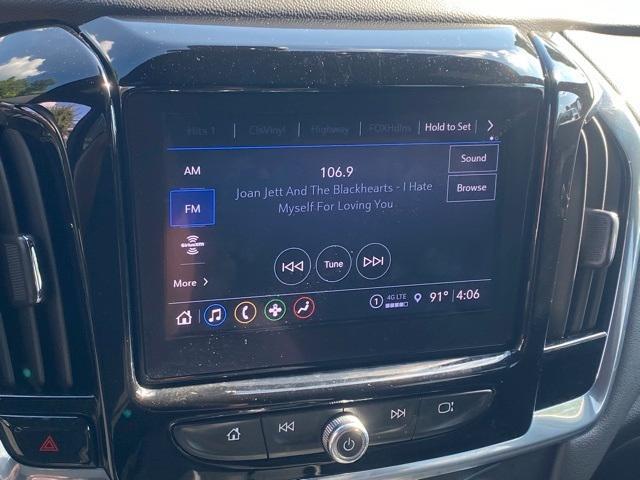 Photo of 2023 Blue Metallic Chevrolet Traverse