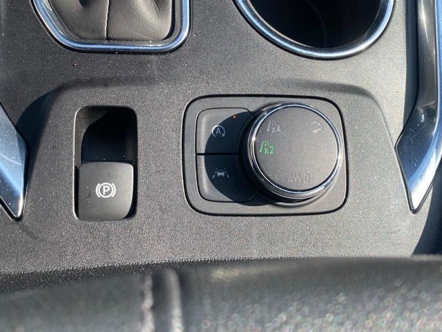 Photo of 2023 Blue Metallic Chevrolet Traverse