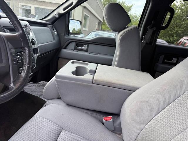 Photo of 2013 Tuxedo Black Metallic Ford F-150