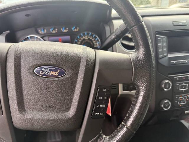 Photo of 2013 Tuxedo Black Metallic Ford F-150