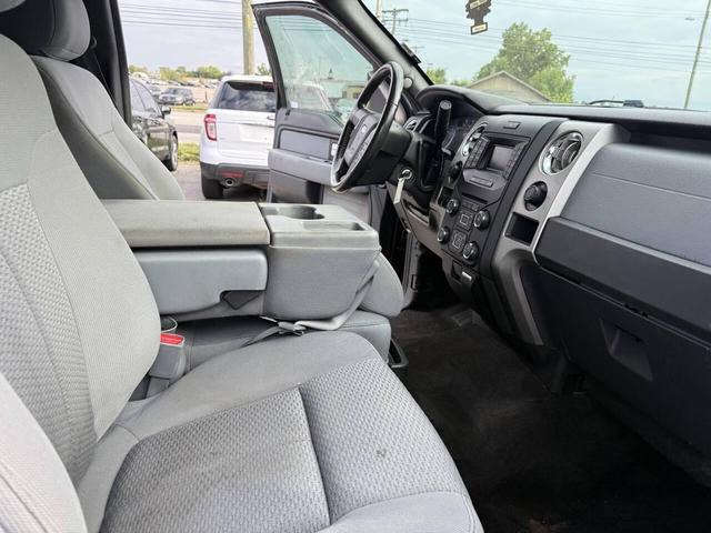 Photo of 2013 Tuxedo Black Metallic Ford F-150