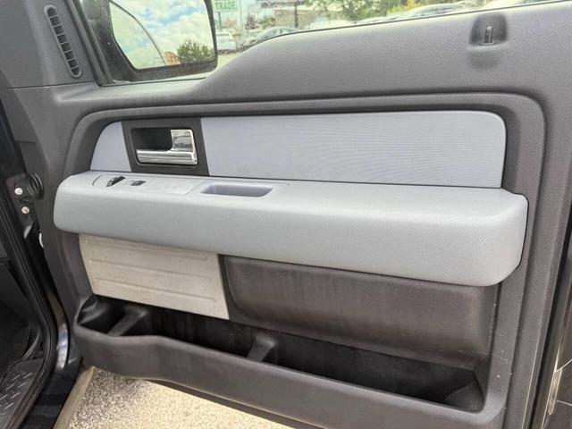 Photo of 2013 Tuxedo Black Metallic Ford F-150