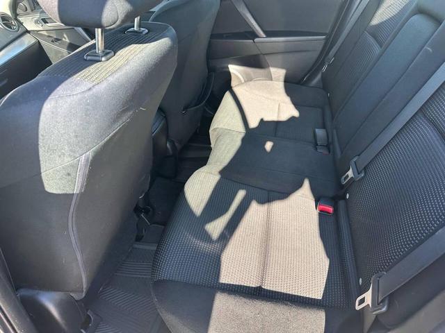 Photo of 2012 Liquid Silver Metallic Mazda Mazda3