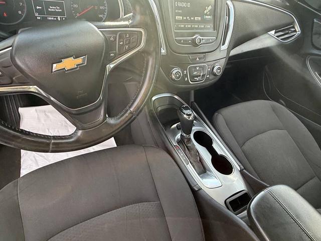 Photo of 2016 Silver Ice Metallic Chevrolet Malibu