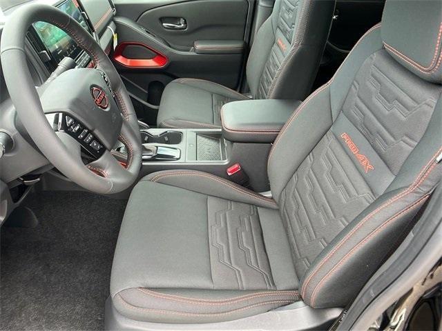Photo of 2025 Black Nissan Frontier