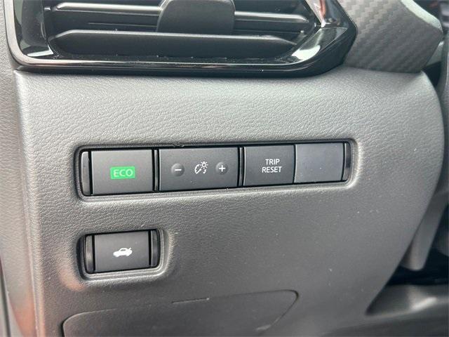 Photo of 2025 Orange Nissan Sentra