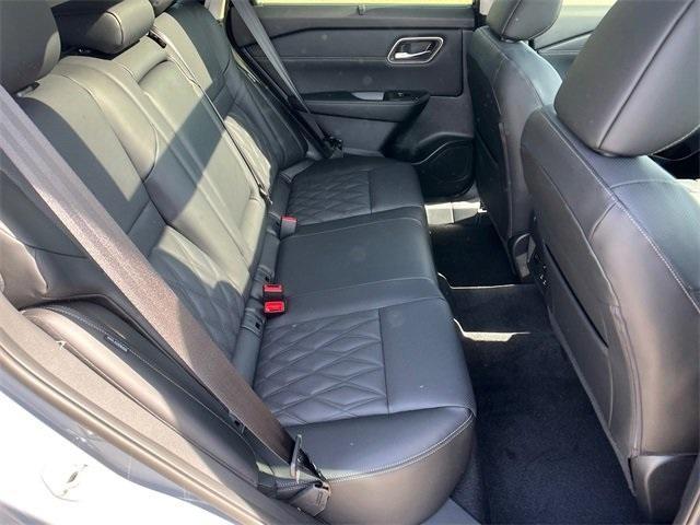 Photo of 2025 Boulder Gray Metallic Nissan Rogue