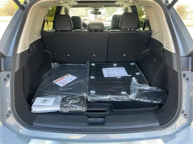 Photo of 2025 Boulder Gray Metallic Nissan Rogue
