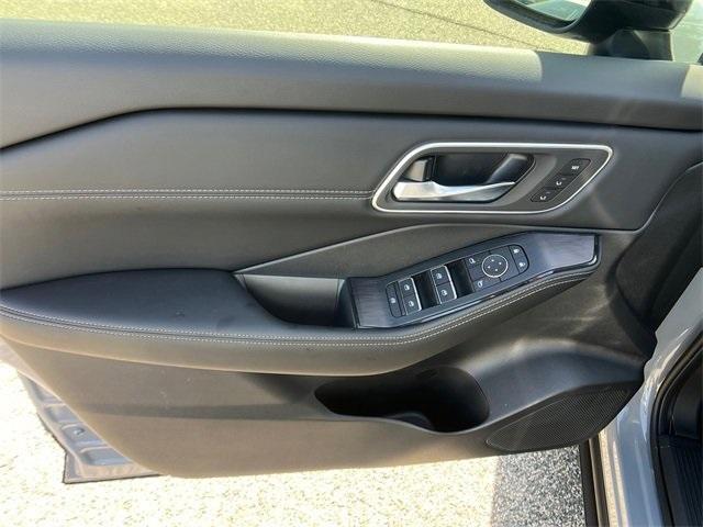 Photo of 2025 Boulder Gray Metallic Nissan Rogue
