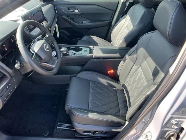 Photo of 2025 Boulder Gray Metallic Nissan Rogue