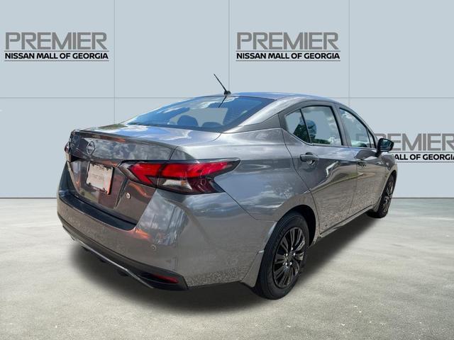 Photo of 2024 Gun Metallic Nissan Versa