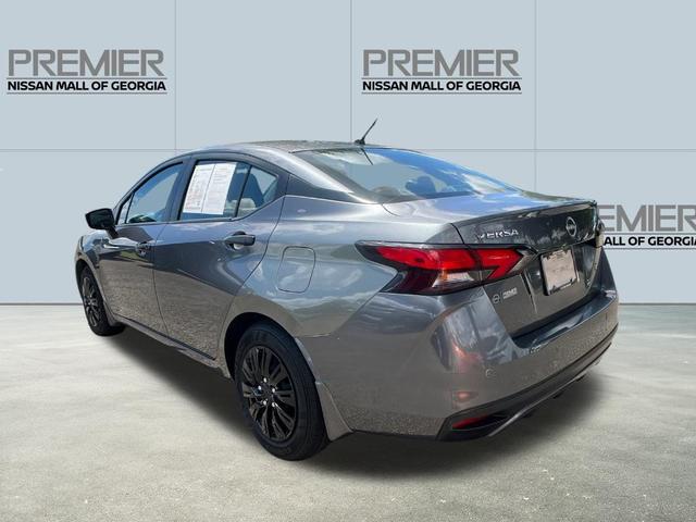 Photo of 2024 Gun Metallic Nissan Versa
