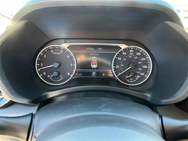 Photo of 2025 White Nissan Sentra