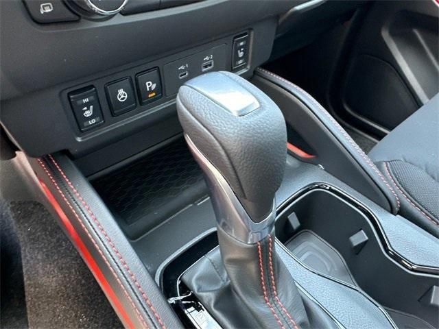 Photo of 2025 Afterburn Orang Nissan Frontier
