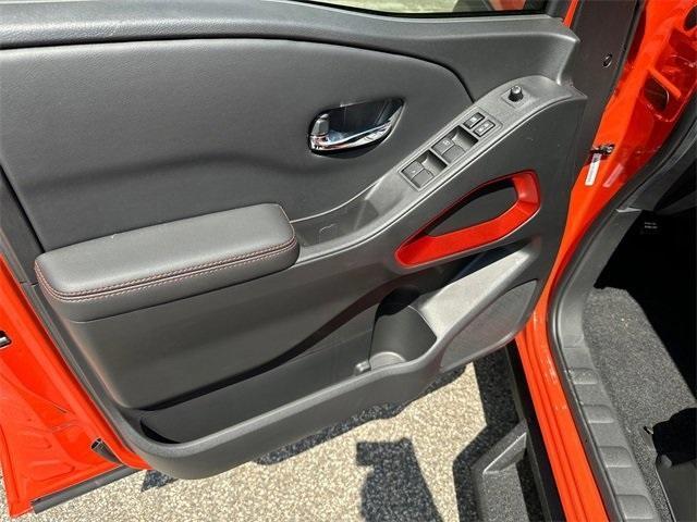 Photo of 2025 Afterburn Orang Nissan Frontier