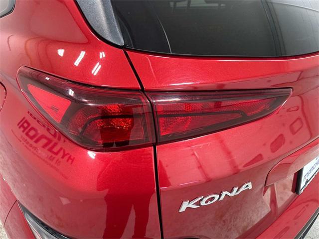 Photo of 2022 Pulse Red Hyundai KONA