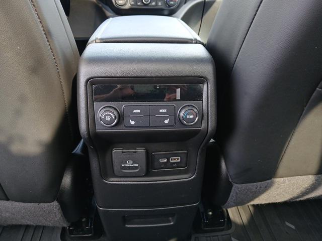 Photo of 2022 Summit White GMC Acadia