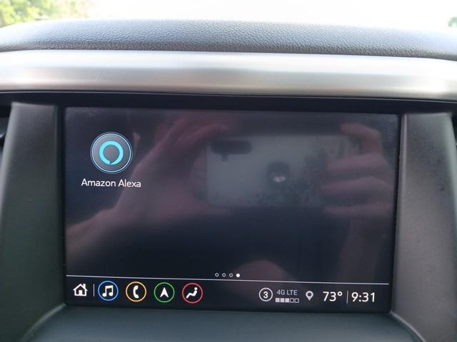 Photo of 2022 Summit White GMC Acadia